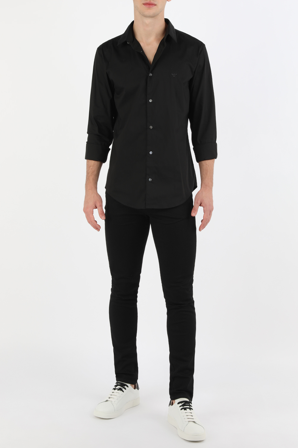 חולצת סלים עם כפתורים בגוון שחור